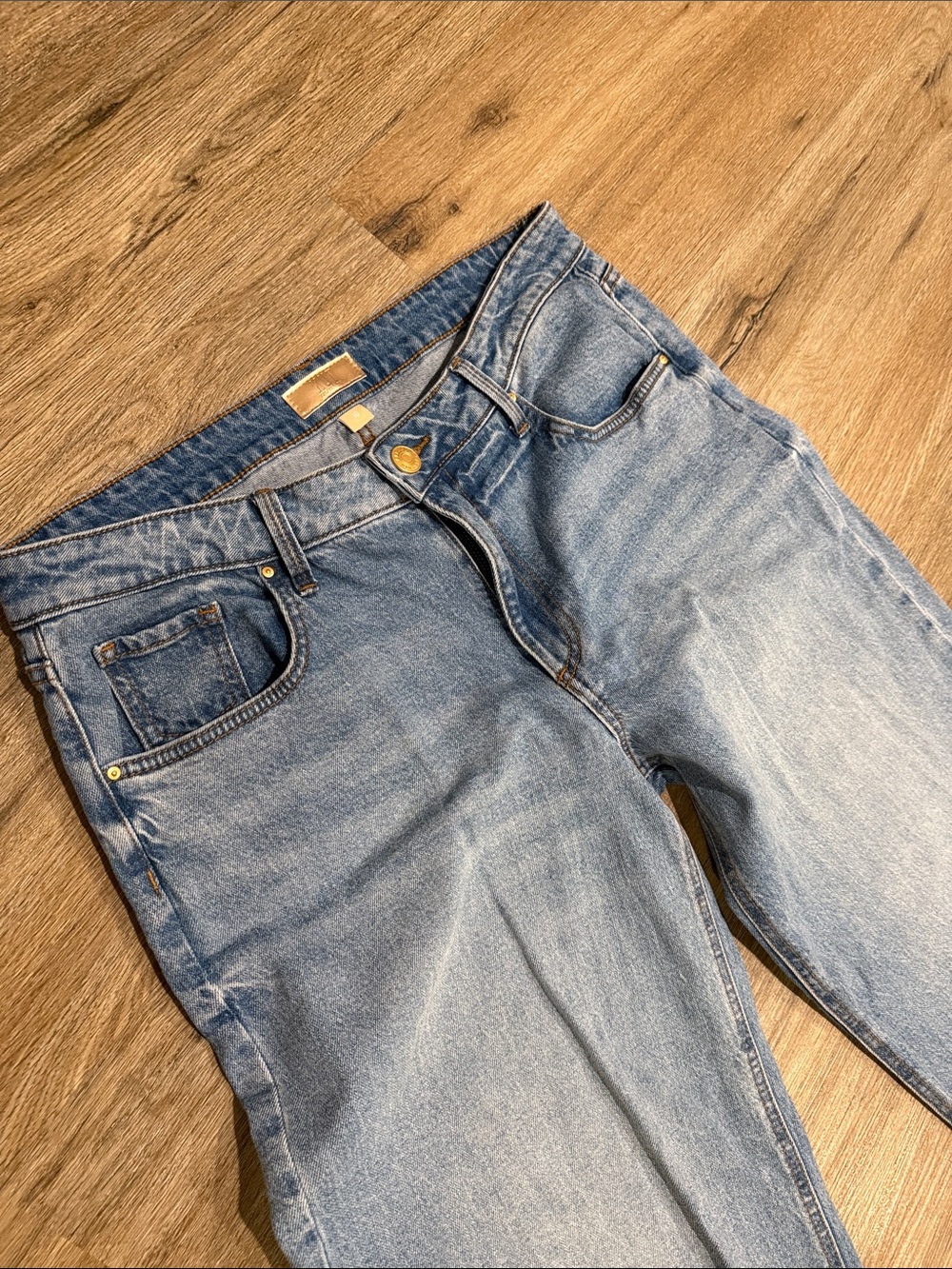 Kut from the Kloth Selena Baggy Straight Low Rise Light Blue Wide Leg Jeans - Picture 12 of 14